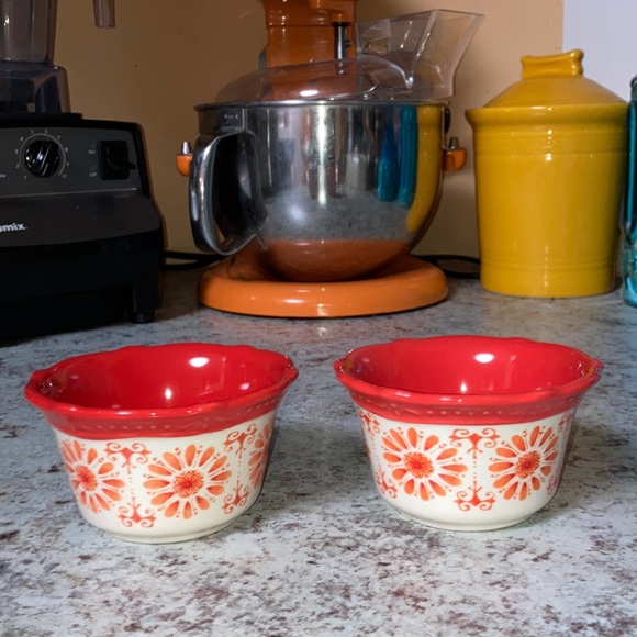 The Pioneer Women Ramekin Set